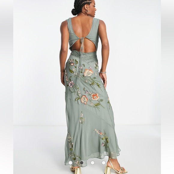 Stunning ASOS DESIGN lace trimmed maxi dress with floral embellishment - Picture 2 of 9